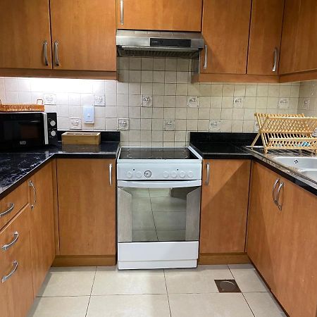 דובאי Metro Premium Location Spacious 2 Bedroom Apartment Right Next To The Metro מראה חיצוני תמונה
