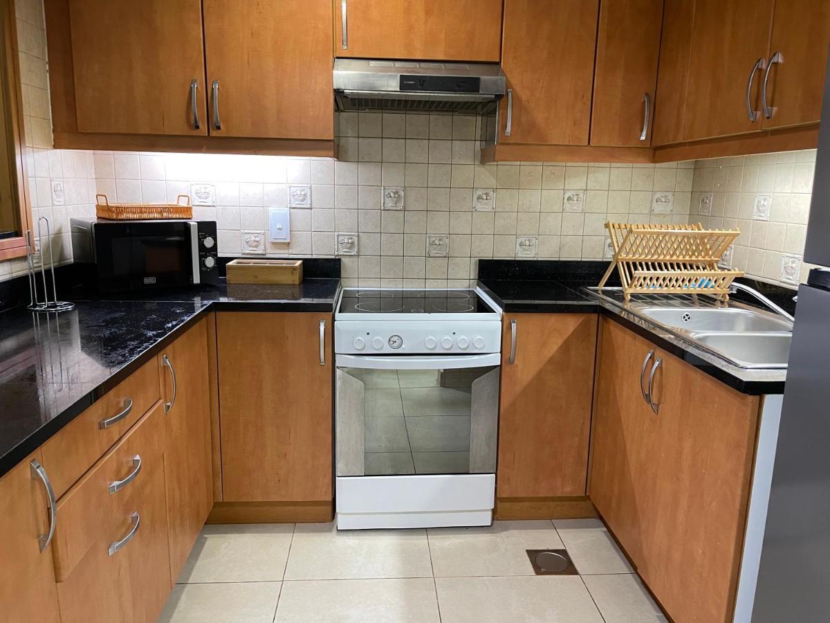 דובאי Metro Premium Location Spacious 2 Bedroom Apartment Right Next To The Metro מראה חיצוני תמונה